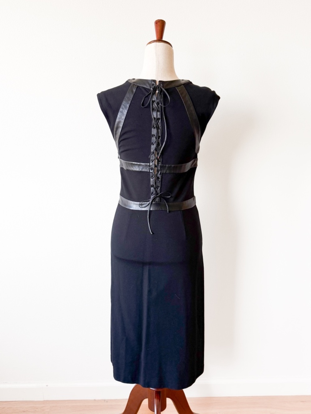 Cynthia Rowley black stretch bondage midi dress, size 6 - Picture 4 of 9